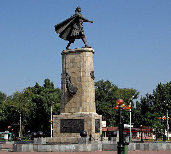 памятник Петру Великому в Липецке